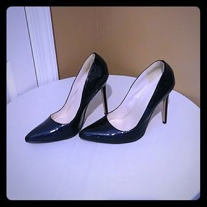 Women's shoes